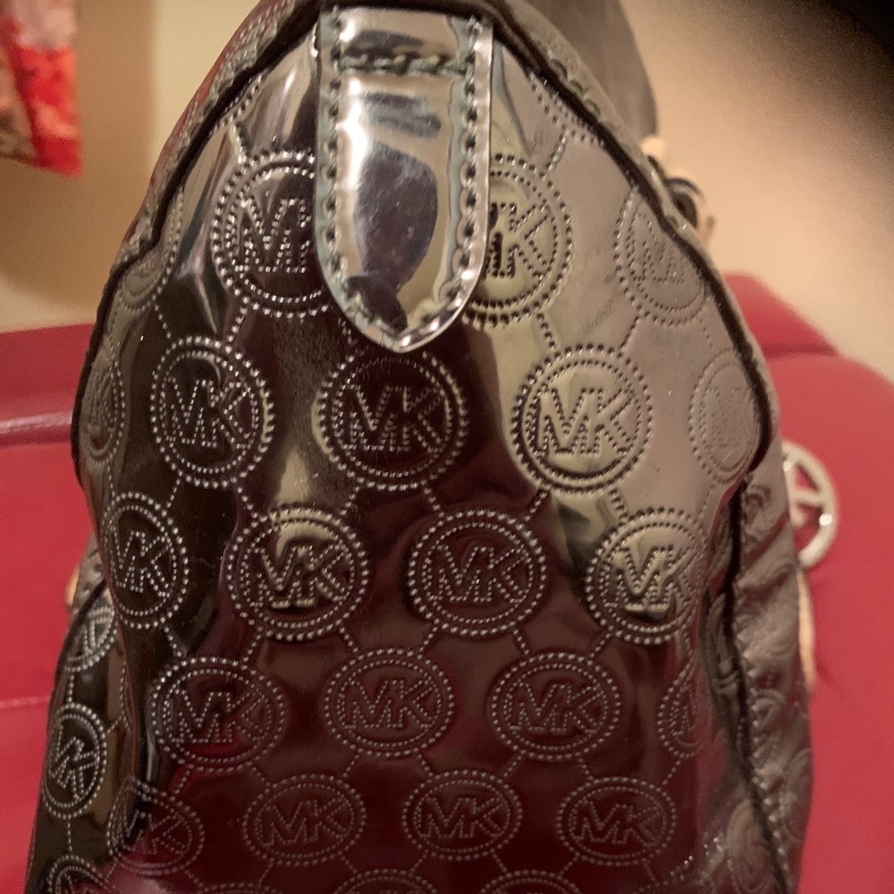 Michael Kors Handbag. GUC